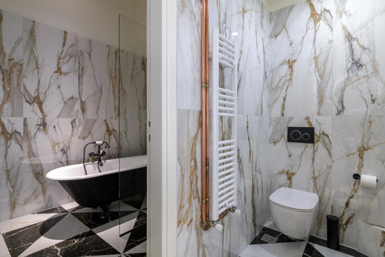 3Bdr Modern Design & Bright Interiors In Plaka Apartment Athens Luaran gambar